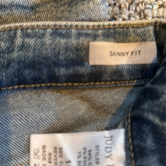 Brand new Judy Blue Skinny Jeans - Picture 4 of 6
